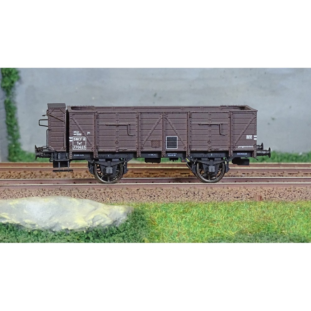 Wagon Tombereau OCEM 19 brun bois avec guérite SNCF Ree Modeles WB830