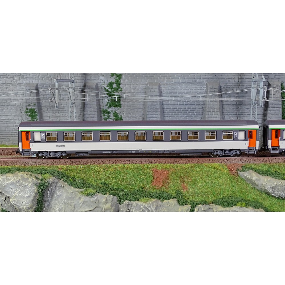 Set 2 voitures voyageurs Corail VU Piko 97310 2ème classe SNCF