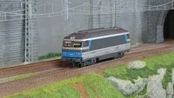 Jouef HJ2447S Locomotive diesel BB 167424, SNCF, livrée Multiservice, logo casquette, digitale sonore Jouef HJ2447S - 1
