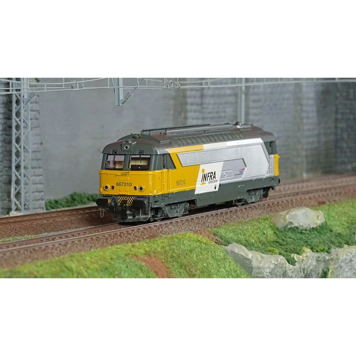 Jouef HJ2448S BB 67210 diesel locomotive, SNCF, yellow/white livery...