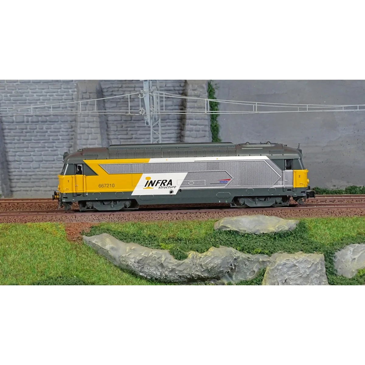 Jouef HJ2448S Locomotive diesel BB 67210, SNCF, livrée jaune/blanche, Infra Structure, digitale sonore Jouef HJ2448S - 2