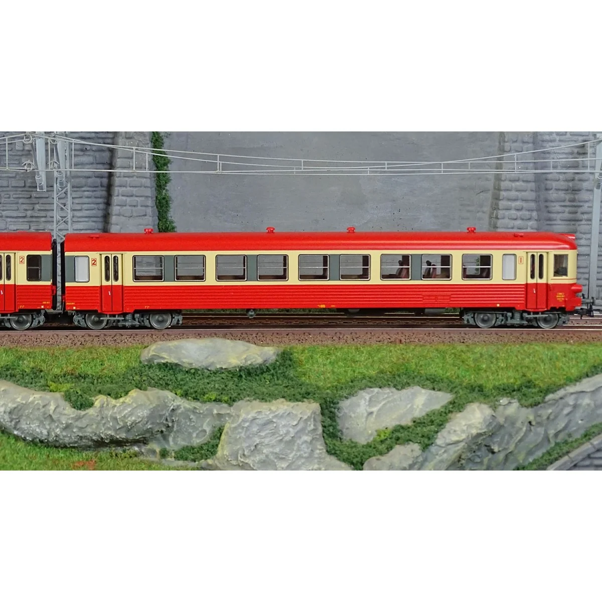 Jouef HJ2614 EAD X 4317 railcar + XR 8517 trailer, SNCF, red/beige ...