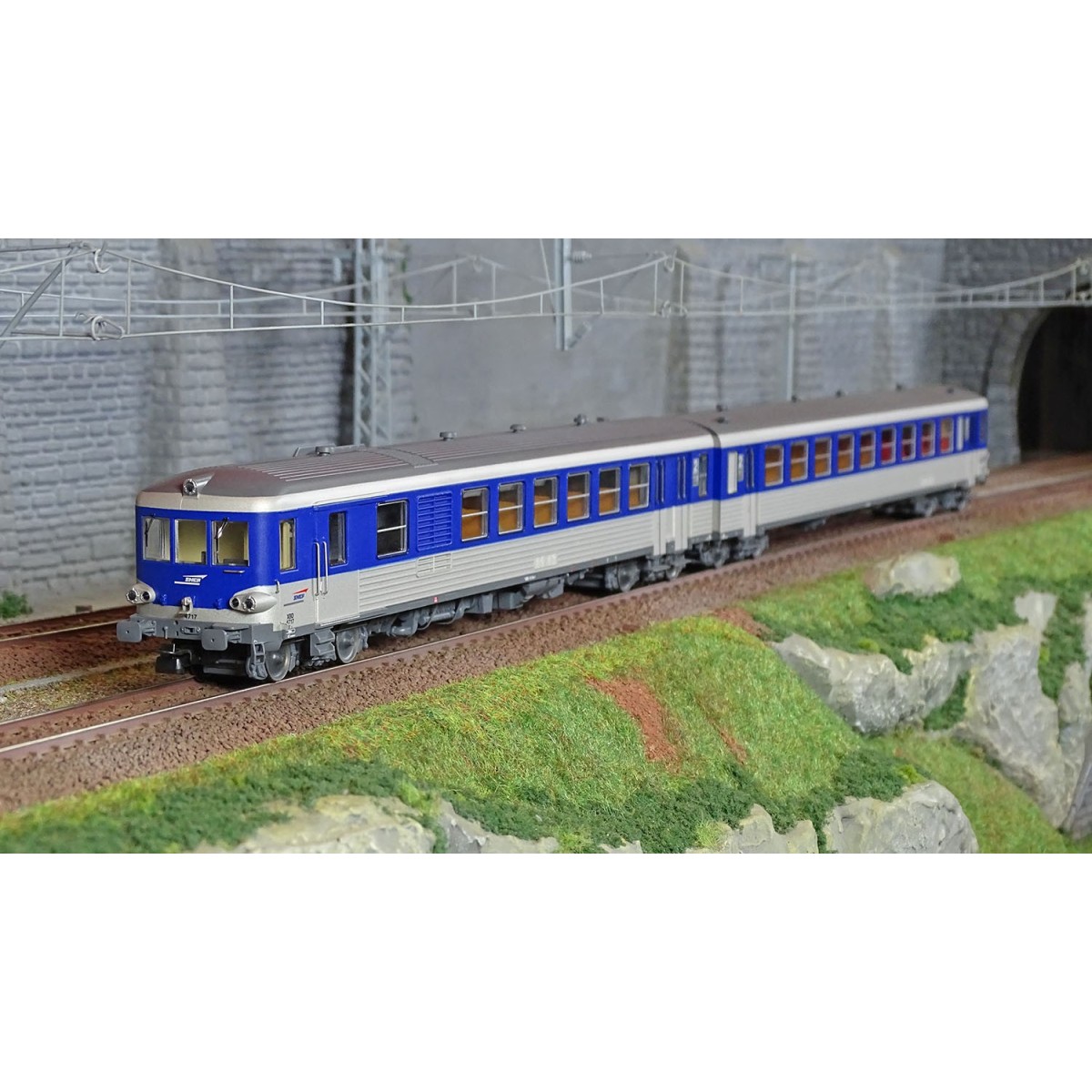 Jouef HJ2615 EAD XBD 4717 railcar + XRABx 8714 trailer, SNCF, silve...