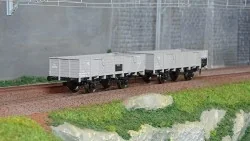 Ree Modeles WB811 Set de 2 wagons Tombereau PLM, 4 portes, bois gris Ree Modeles WB-811 - 1