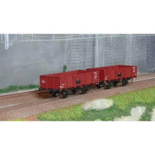 WB-814-Ree Modeles WB814 Set of 2 PLM tipper wagons, 4 doors, red wood