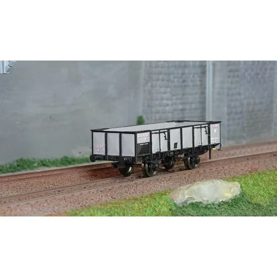 WB-816-Ree Modeles WB816 PLM Tipper Wagon, 4 doors, grey PLM sheet metal with black fittings