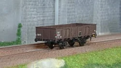 Ree Modeles WB821 Wagon Tombereau ex-PLM, SNCF, 4 portes, tôlé brun wagon 540 Ree Modeles WB-821 - 1