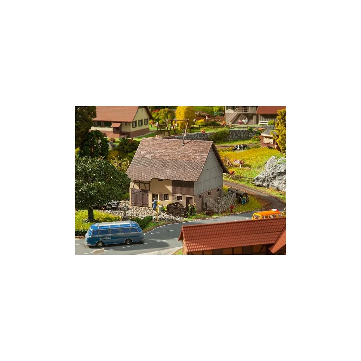 Faller 130557 Model Kit, Barn with access to the upper floor - Fall...