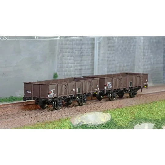 Ree Modeles WB822 Set of 2 ex-PLM, SNCF, 4-door, brown sheet metal ... WB-822-Ree Modeles WB822 Set of 2 ex-PLM, SNCF, 4-door, brown sheet metal tipper wagons, wagon 540