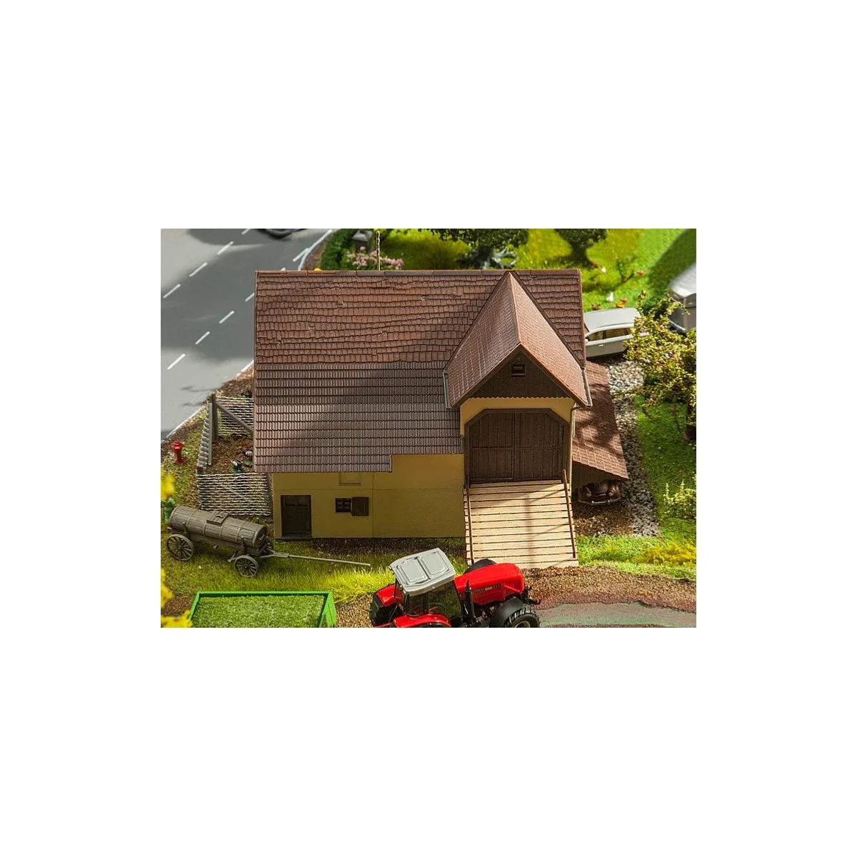 Faller 130557 Model Kit, Barn with access to the upper floor - Fall...