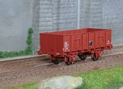 Ree Modeles WB837 OCEM 19 Tipper Wagon, red UIC, sheet metal, SNCF