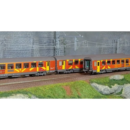 Lsm_40313-LS Models 40313 Set of 3 VTU vehicles from the Languedoc Roussillon region, Carmillon red livery - Lsm_40313