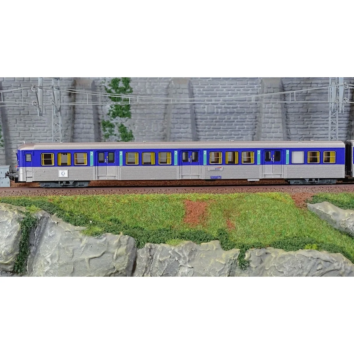 Jouef HJ4184 Set of 3 RIO 80 Central Passenger Cars, SNCF - HJ4184