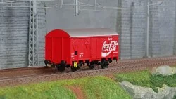 Jouef HJ6254 Wagon couvert à essieux G4 avec parois lisses, Coca Cola, SNCF Jouef HJ6254 - 1