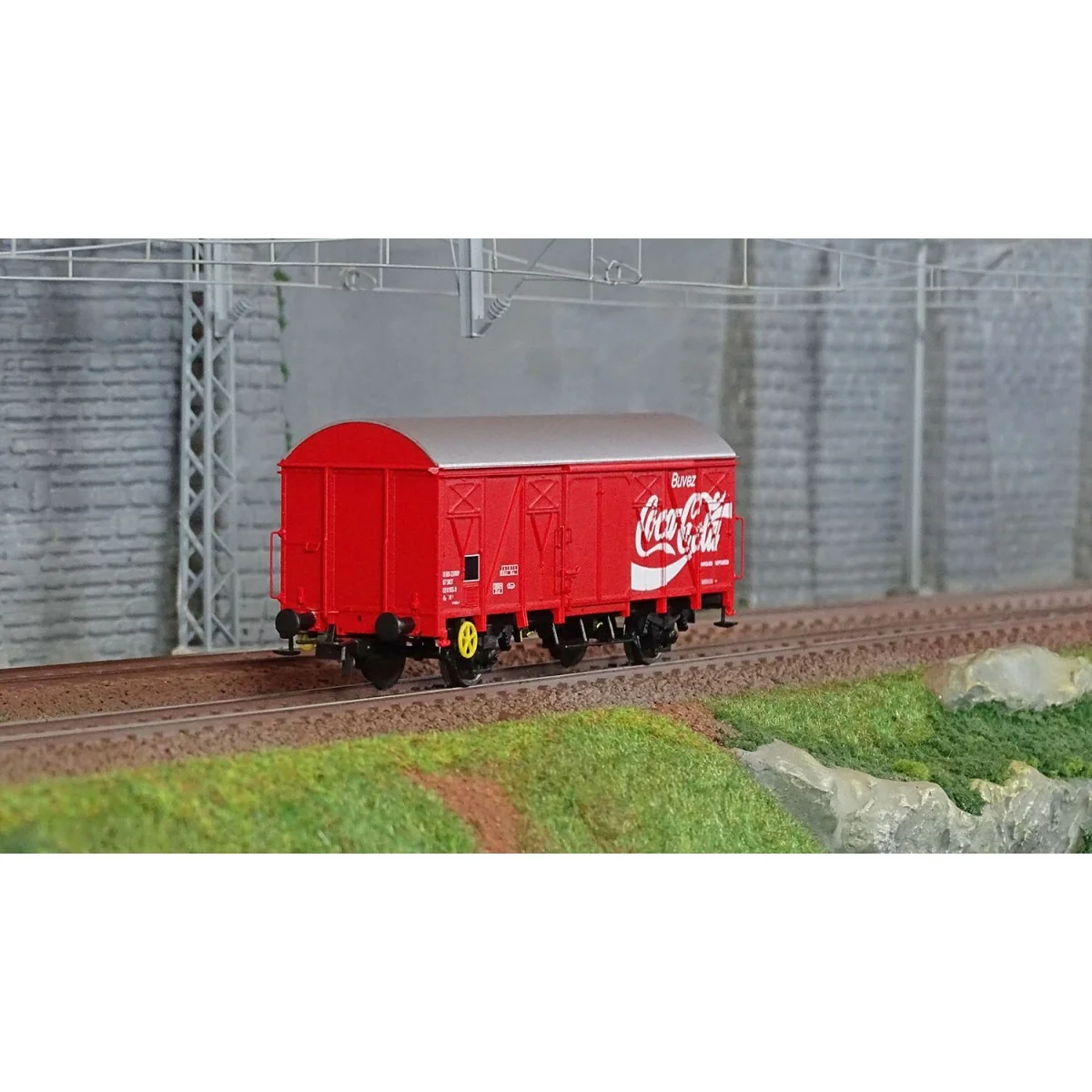 Jouef HJ6254 Covered wagon with G4 axles and smooth sides, Coca-Col... Jouef HJ6254 Covered wagon with G4 axles and smooth sides, Coca-Col...