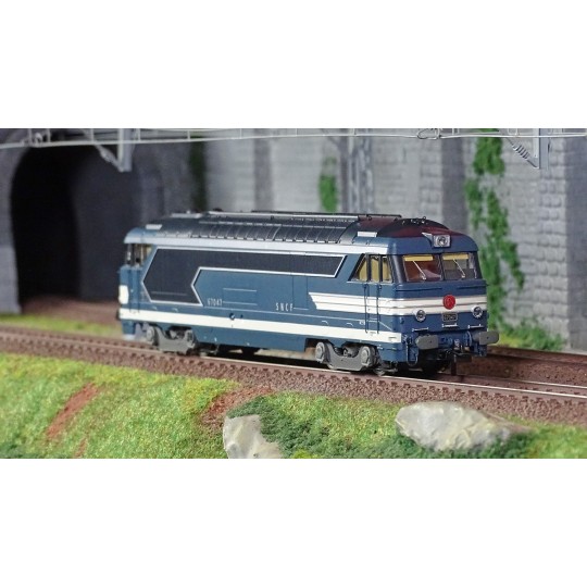 MB-150-Ree Modeles MB150 BB 67047 diesel locomotive, blue livery, Mistral nameplate, SNCF, Nîmes depot