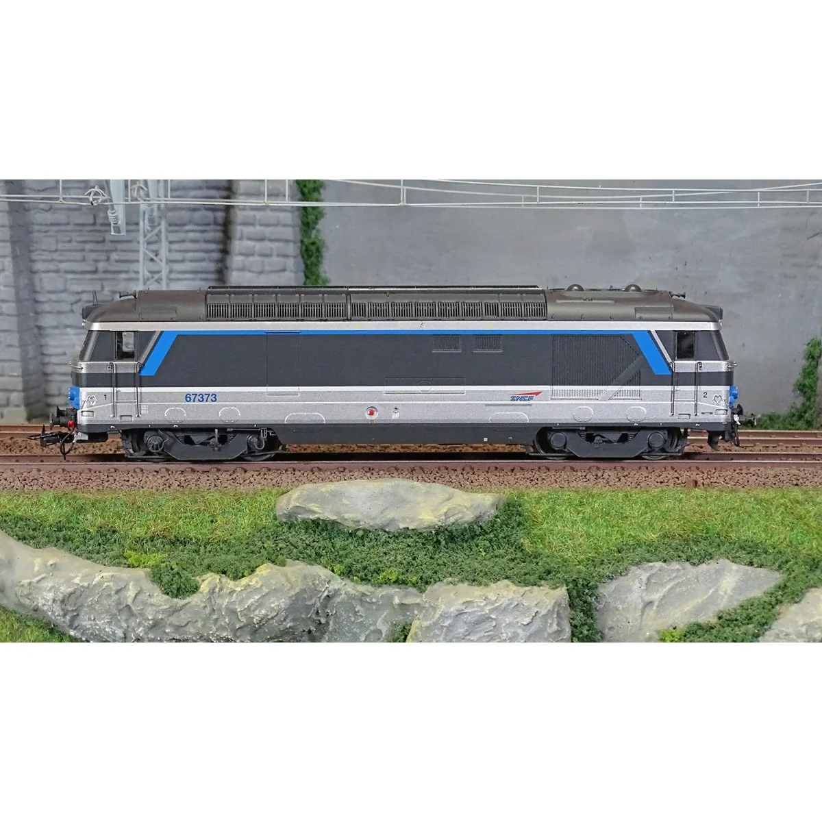 Ree Modeles MB154 BB 67373 diesel locomotive, Isabelle livery, fashion...