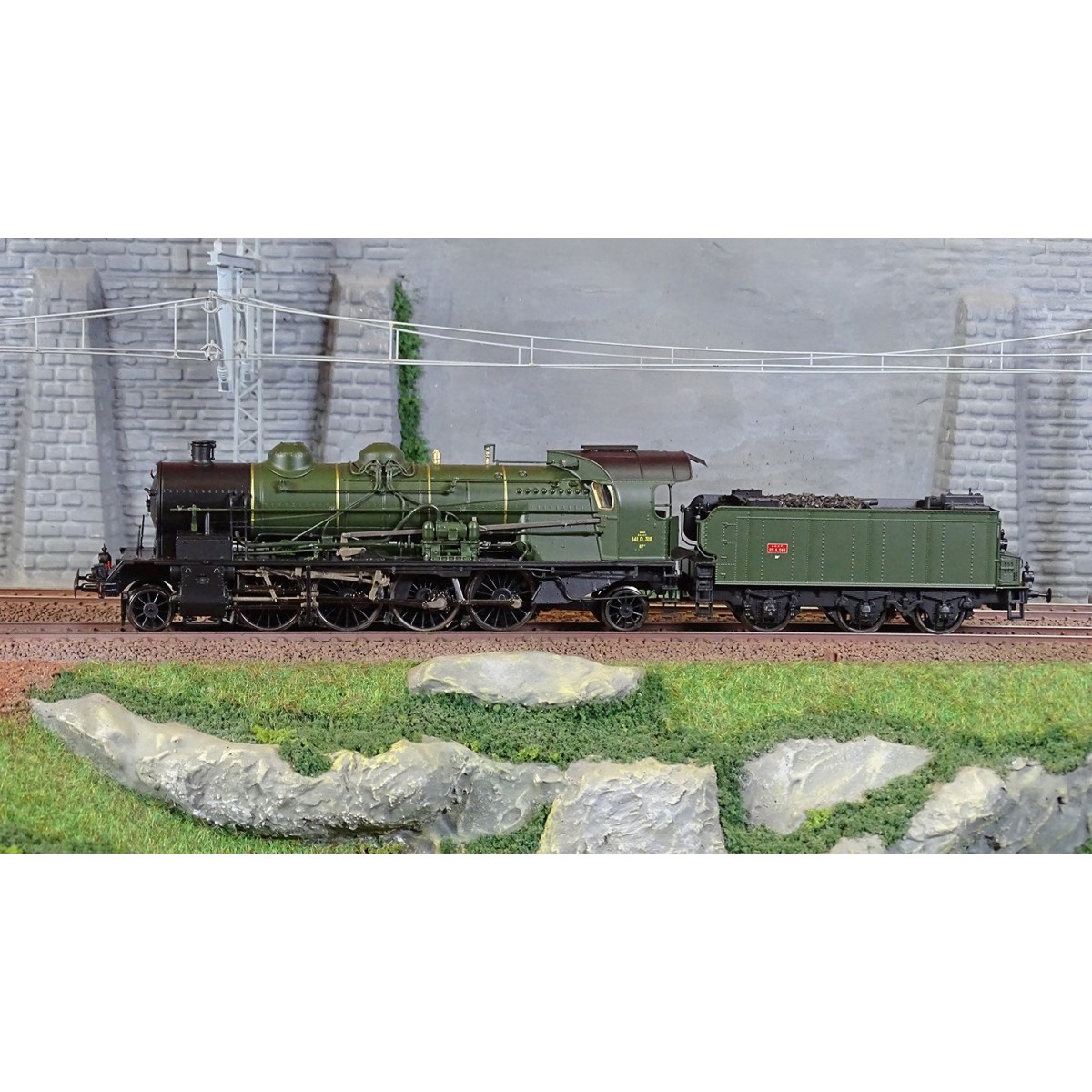 Ree Modeles MB160 Steam Locomotive 5-141 D 318, SNCF, Black and Gre...