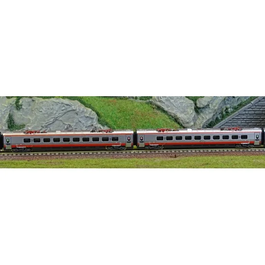 HN2577-Arnold HN2577 Autorail TGV 4 éléments ETR 610, FS, Frecciargento, ECE Milano – Frankfurt, échelle N