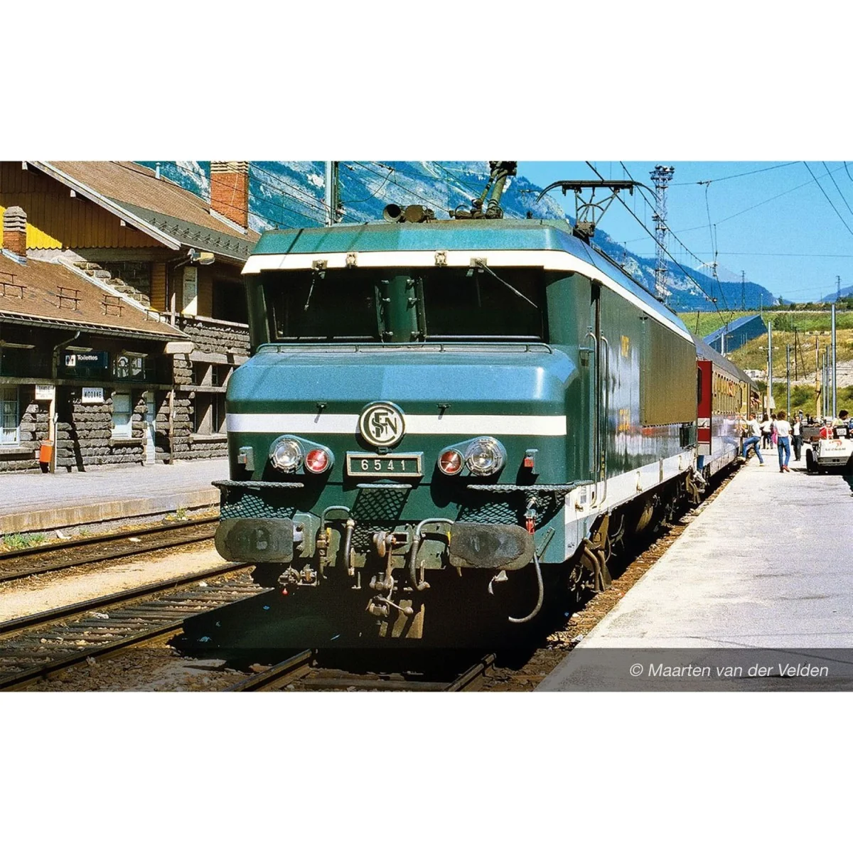 Arnold HN2587 CC 6541 Maurienne electric locomotive, SNCF, Green li... Arnold HN2587 CC 6541 Maurienne electric locomotive, SNCF, Green li...