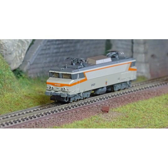 HN2588S-Arnold HN2588S CC 6512 electric locomotive, SNCF, Béton livery, N scale, sound
