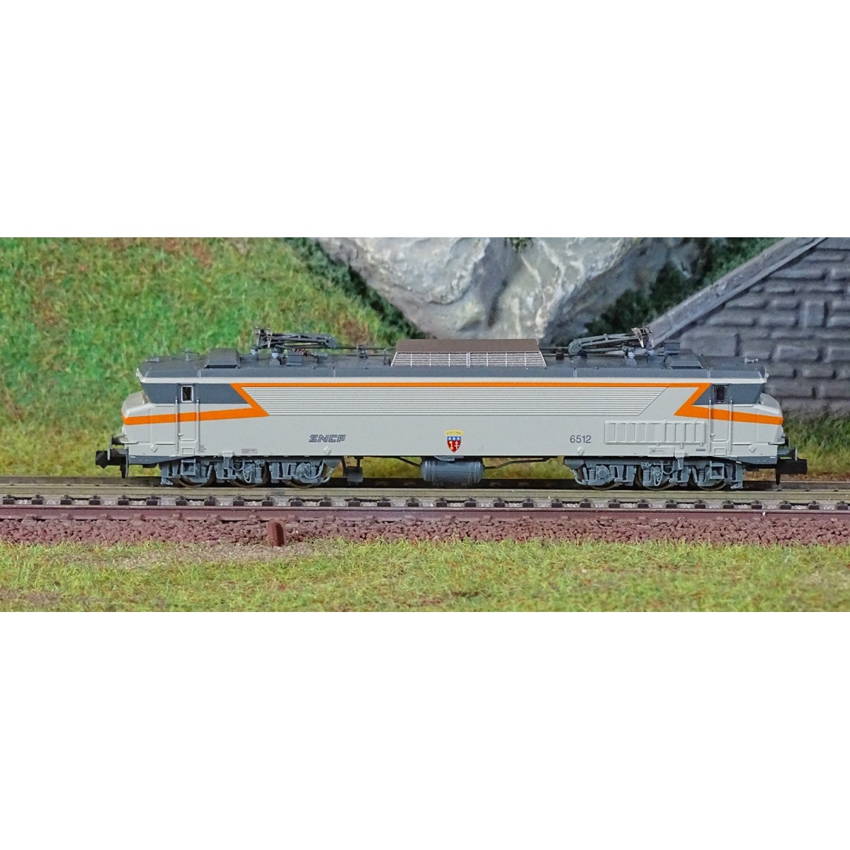 Arnold HN2588S Locomotive électrique CC 6512, SNCF, livrée Béton, échelle N, sonore Arnold HN2588S - 2