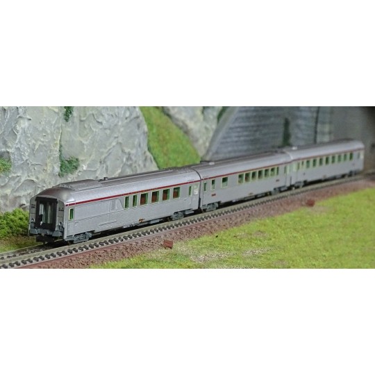 HN4444-Arnold HN4444 Set of 3 TEE coaches, Paris - Ruhr, A4Dtux / Vru / A3rtu, SNCF, N scale