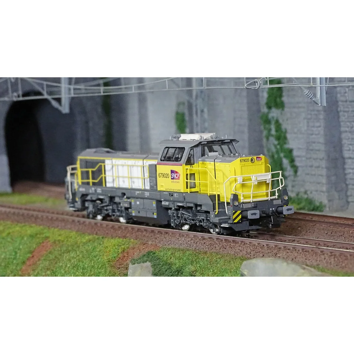 Jouef HJ2439S Vossloh DE 18 BB 79000 diesel locomotive, SNCF networ...