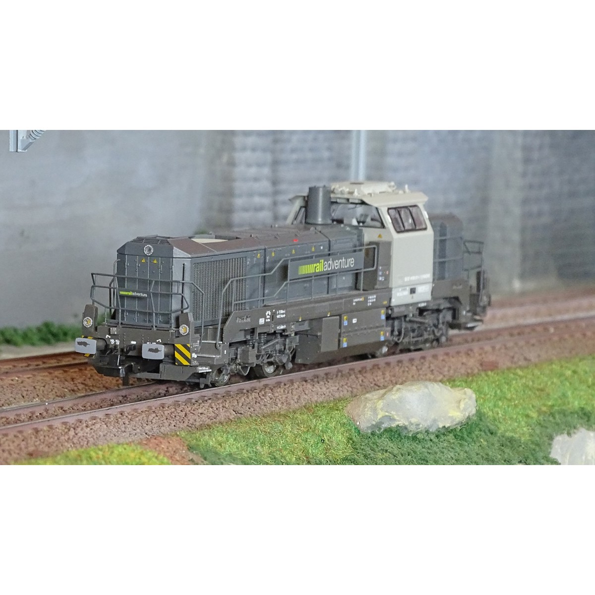Jouef HR2921S Vossloh DE 18 diesel locomotive, RailAdventure, grey ...