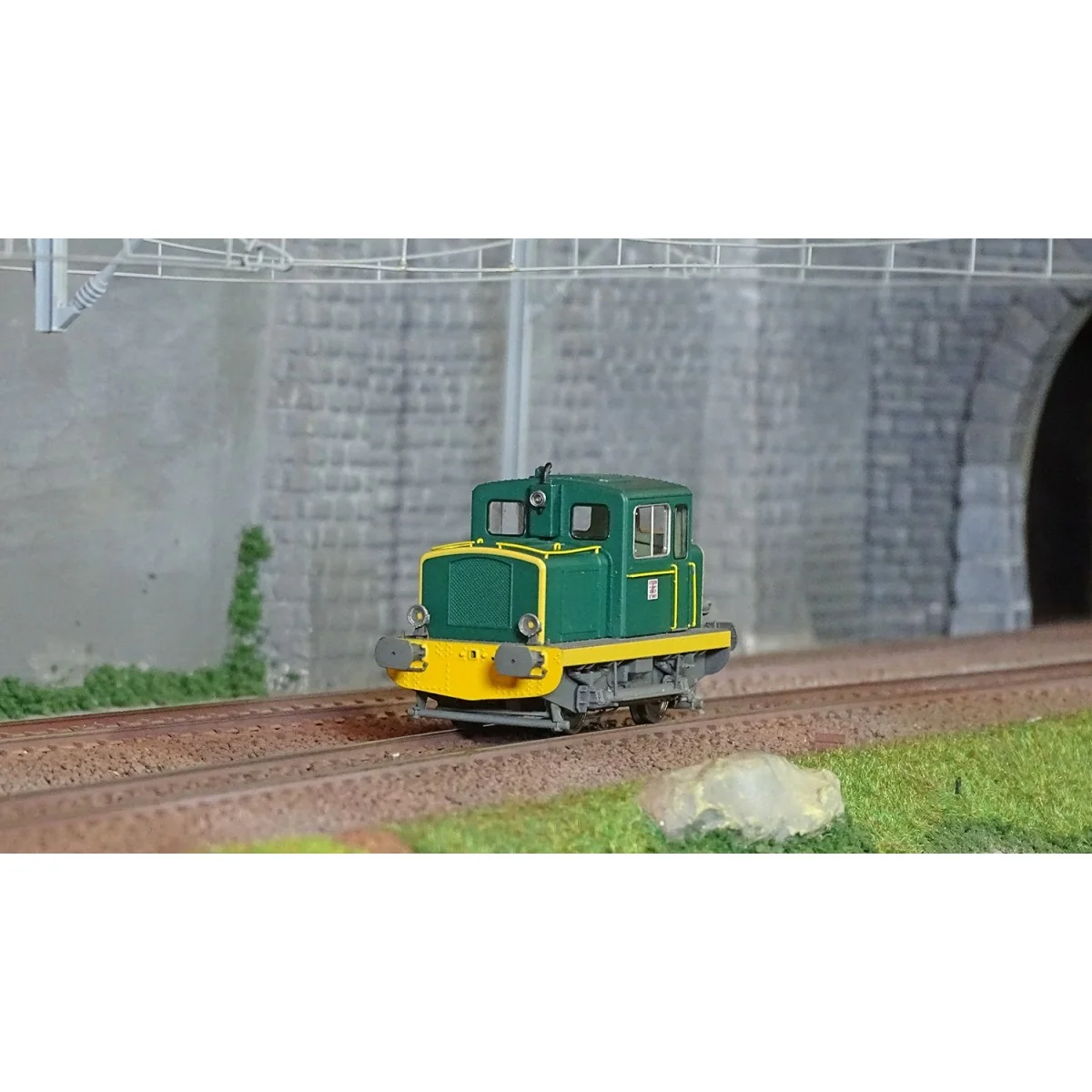 Ree Modeles MB219S Moyse 32 TDE Industrial Locomotive, Green with Y...
