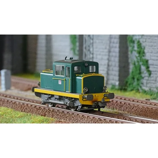 MB-219-Ree Modeles MB219 Moyse 32 TDE shunting locomotive, industrial, green with yellow stripes, era IV-V