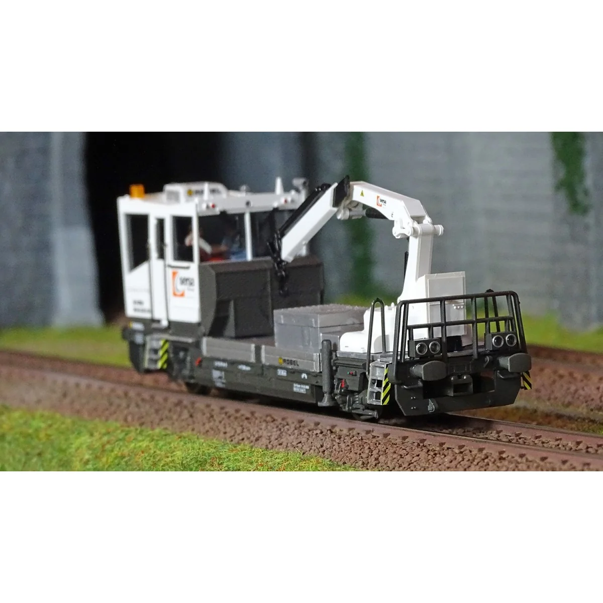 Viessmann 2630 Diesel Railcar, Robel 54.22, SERSA, with motorized c...