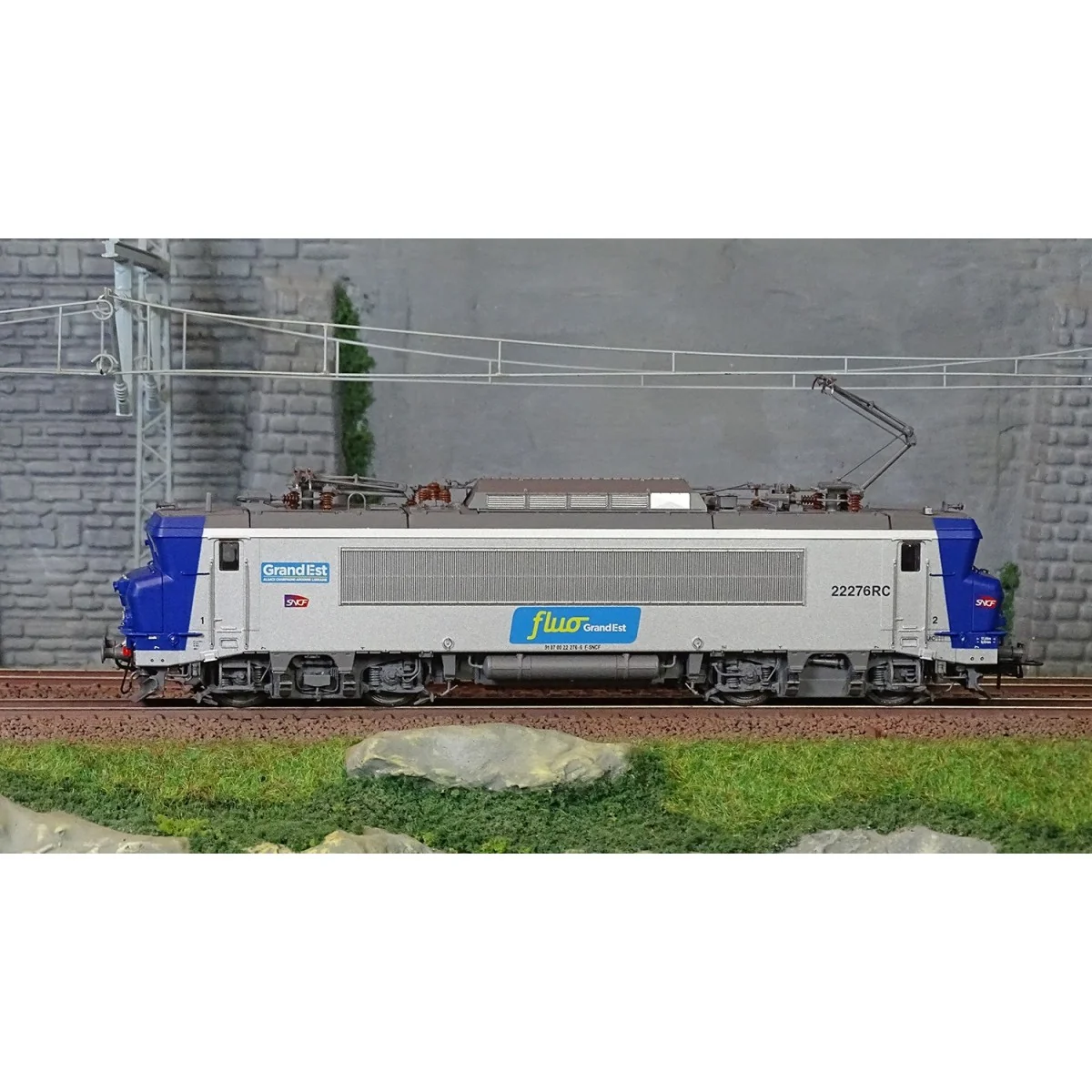 LS Models 11058S BB 22276RC Electric Locomotive, SNCF, Fluorescent ...