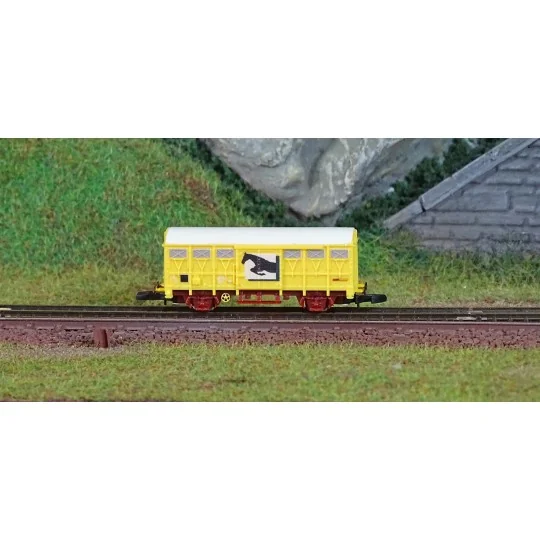 AZAR_W02-CH-Azar W02-CH Covered Wagon G4, SNCF, Yellow, horse transport, Z scale