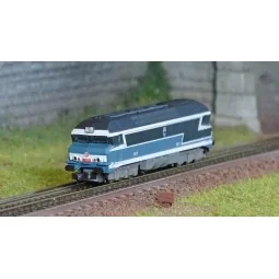 Azar L02-BL1A CC 72071 diesel locomotive, SNCF, blue livery, Z scal...