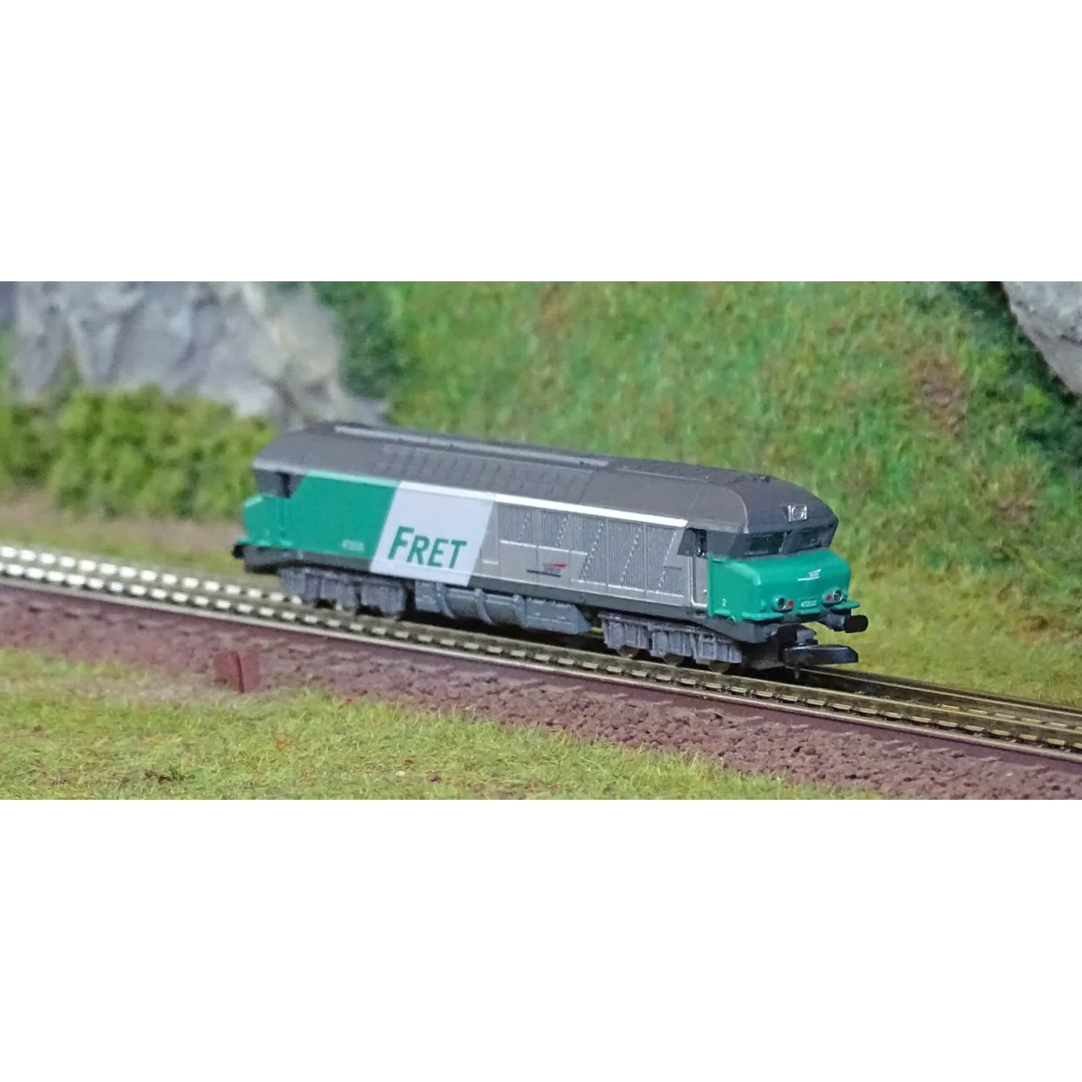 Azar L02-FR1A CC 72035 diesel locomotive, SNCF, FRET livery, Z scal...