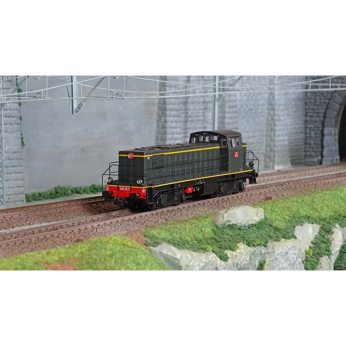 R37 HO41032DS 040 DE 131 diesel locomotive, SNCF, green livery with...