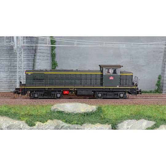 R37_HO41032DS-R37 HO41032DS 040 DE 131 diesel locomotive, SNCF, green livery with orange stripes, Mohon depot, digital sound system