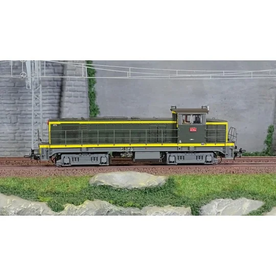 R37_HO41035DS-R37 HO41035DS Locomotive diesel BB 63134, SNCF, livrée verte et bandes jaunes, dépôt Achères, digital sonorisée