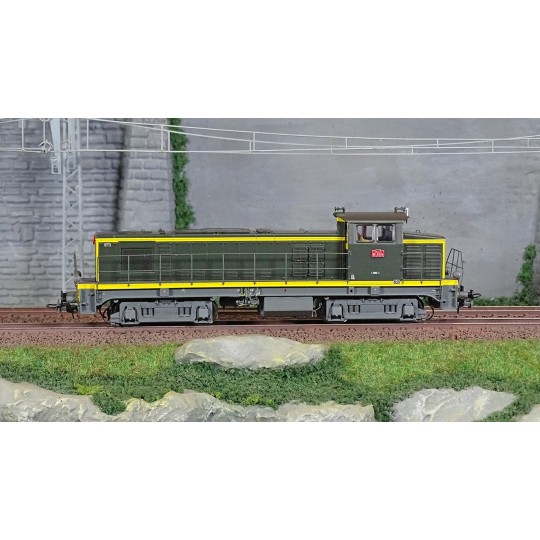 R37_HO41035-R37 HO41035 Locomotive diesel BB 63134, SNCF, livrée verte et bandes jaunes, dépôt Achères