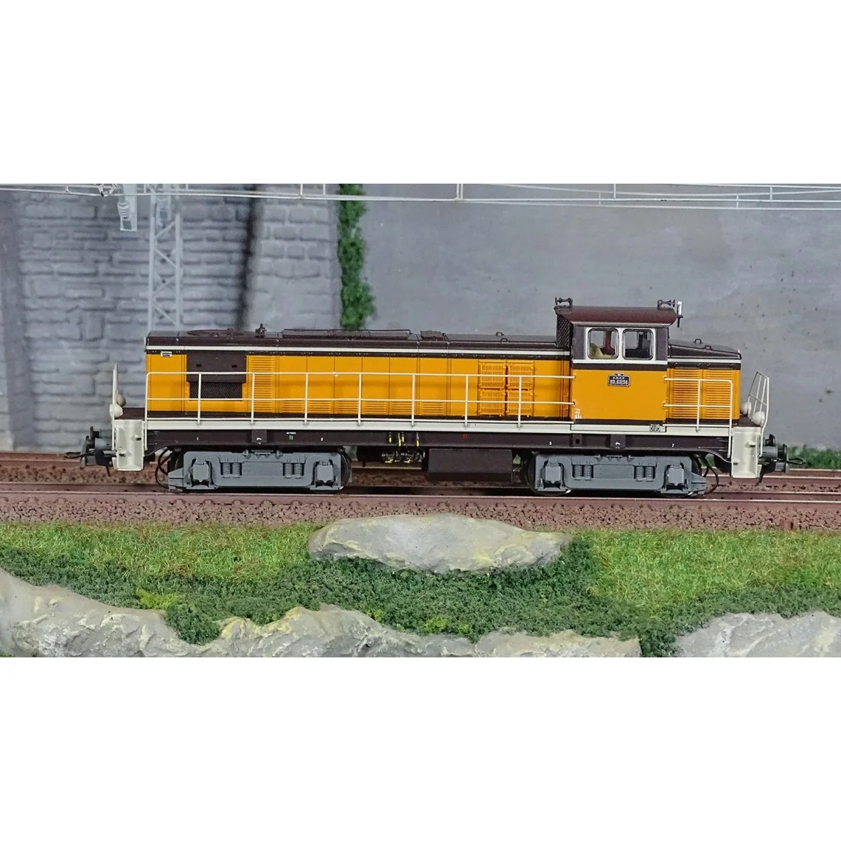 R37 HO41036DS BB 63136 diesel locomotive, SNCF, orange livery, Nice...