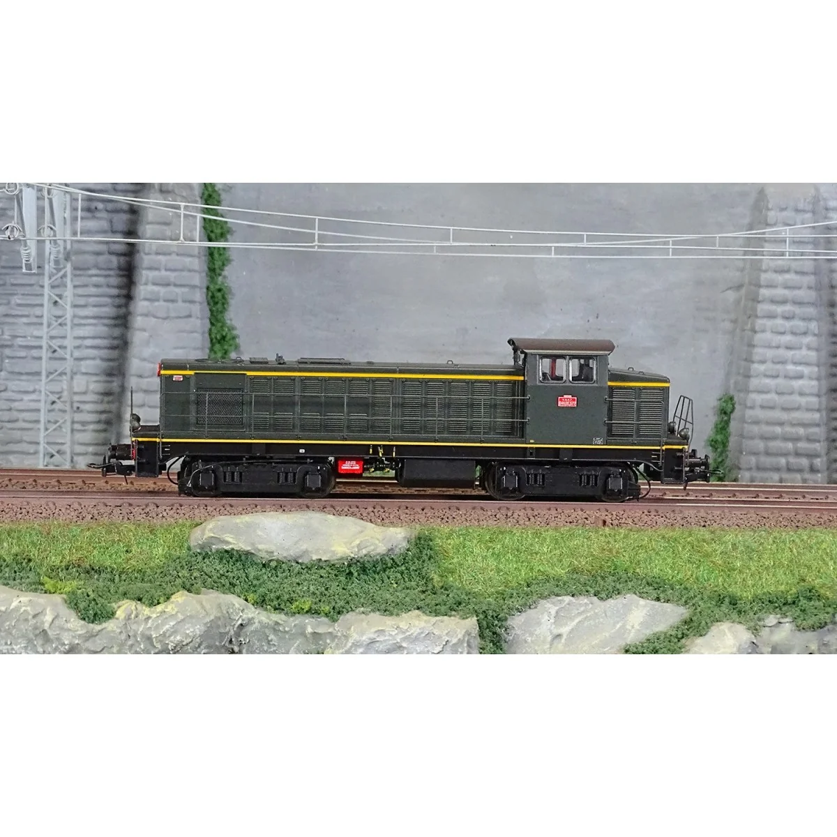 R37 HO41102DS 040 DE 577 diesel locomotive, SNCF, green livery with...