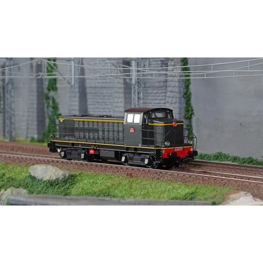 R37_HO41102DS-R37 HO41102DS Locomotive diesel 040 DE 577, SNCF, livrée verte et bandes oranges, dépôt Toulouse, digital sonorisée