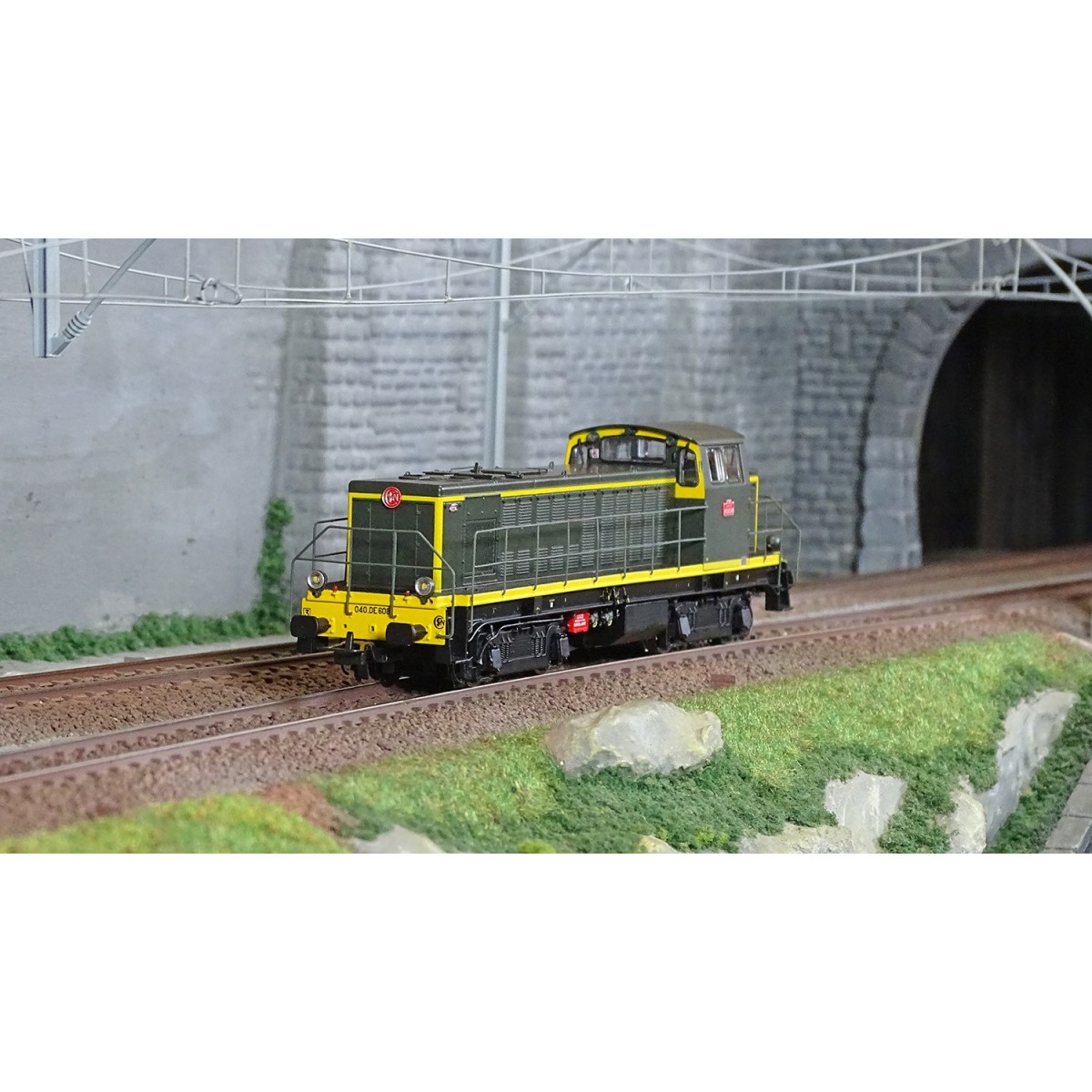 R37 HO41103DS 040 DE 608 diesel locomotive, SNCF, green livery with...
