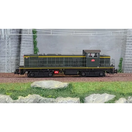 R37_HO41104DS-R37 HO41104DS Locomotive diesel 040 DE 704, SNCF, livrée verte et bandes oranges, dépôt Noisy, digital sonorisée