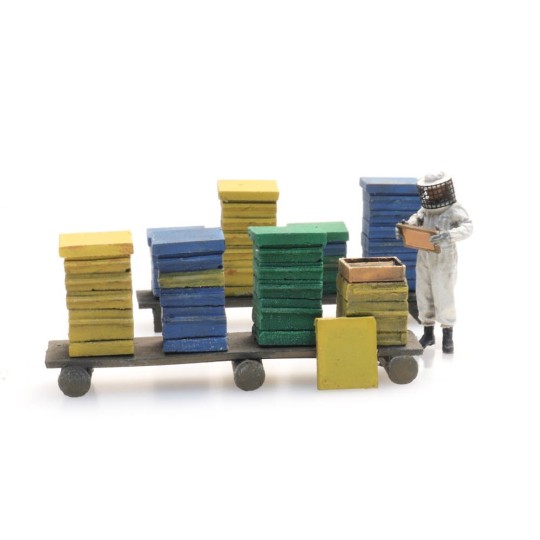 Arti_387.477-Artitec 387.477 Ruches et apiculteur
