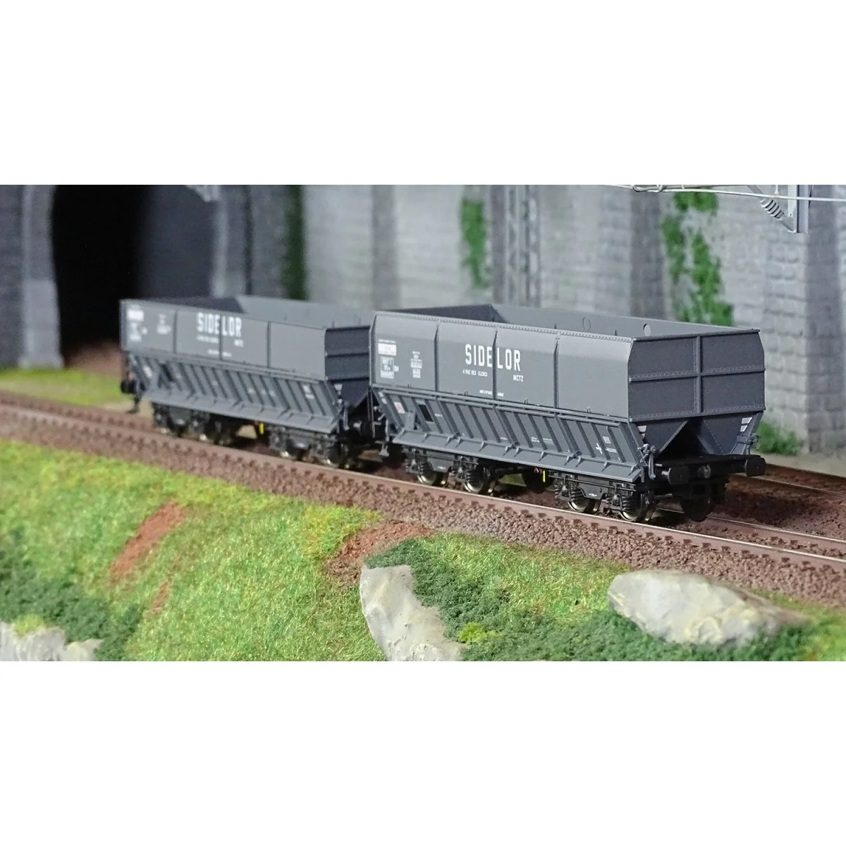 LS Models 31101 Set of 2 Hopper Wagons DM + DMH, SIDELOR LS Models 31101 Set of 2 Hopper Wagons DM + DMH, SIDELOR