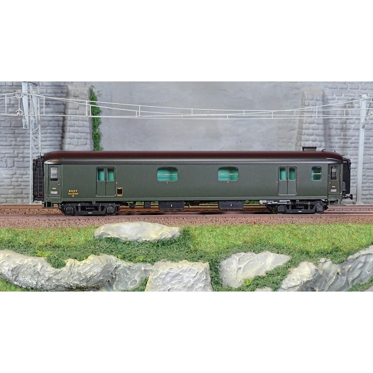 LS Models 31201 Fouron Dd4myi, SNCF, green, black chassis, black ro...