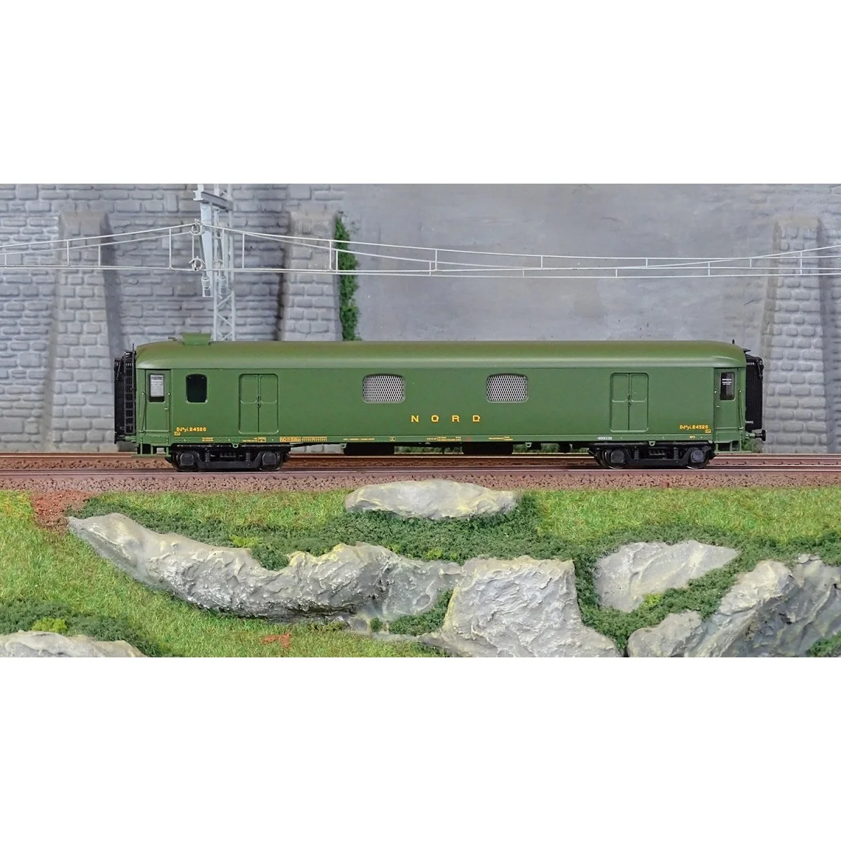 Ls Models 31203 Fourgon Dd4yi, NORD, vert, châssis noir, toit vert, éclairage Ls models Lsm_31203 - 2