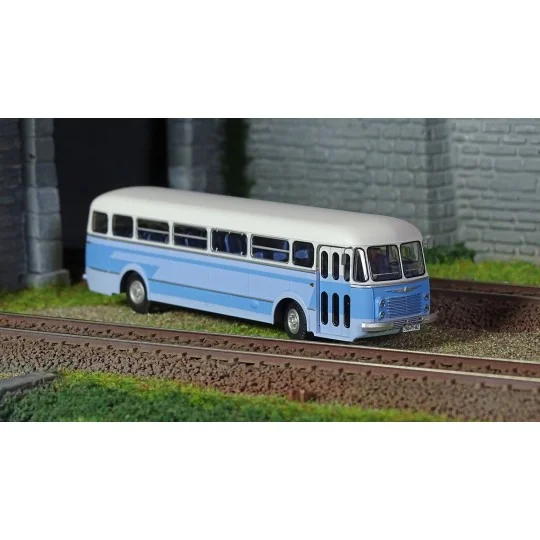 CB-131-Ree Modeles CB131 Autocar Renault R4190 Bleu et Blanc, Transport d’Enfants (82)